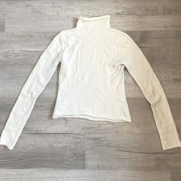 Long sleeve sweater, turtleneck - Picture 1 of 3